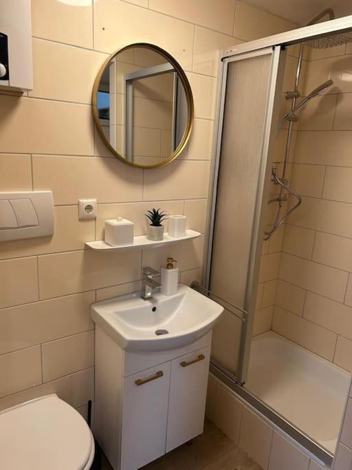 Stay Studio 2 Villa Mercedes Balkon Zentrum Parkplatz Bad Pyrmont Bagian luar foto